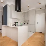 Wspolna Downtown Luxury By Bookinghost Warsaw